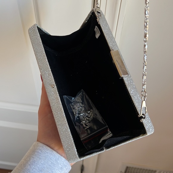 Sparkly Cross Body Purse - Picture 7 of 9